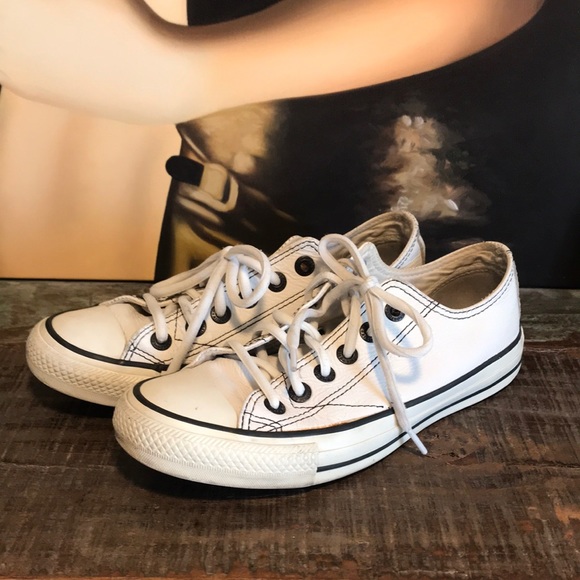 Converse Shoes - White Leather converse - women 7